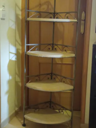 Scaffale angolare in ferro e legno