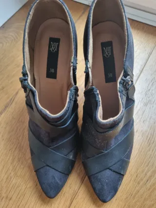 Botines negros tacón alto talla 38