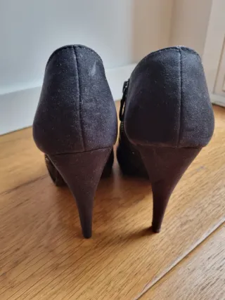 Botines negros tacón alto talla 38