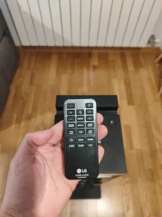 Torre de Sonido LG 100W Negra