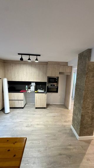 instalación suelo laminado/acuchillado y barnizado