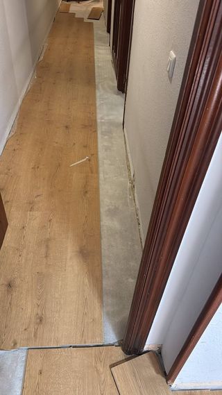 instalación suelo laminado/acuchillado y barnizado