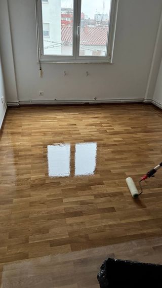 instalación suelo laminado/acuchillado y barnizado