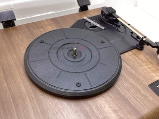 giradiscos retro spiler turntable with built-in speakers