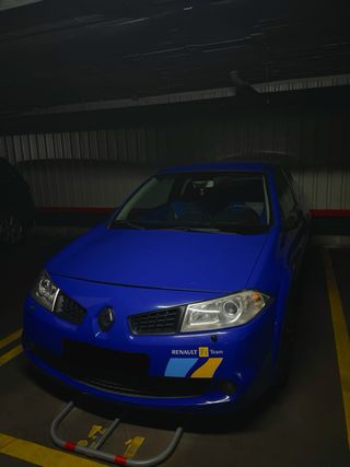 Renault Megane 2 RS R25 F1 Team