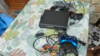 Console Sony PS4 Nera + 4 Controller