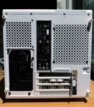 Pc Gaming MicroAtx 32gb RAM RTX5060ti como nuevo