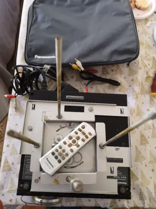 Proyector Panasonic PT-AE300E LCD 960x540