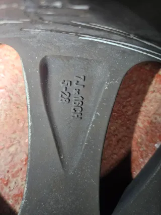 Llantas Citroën C5 2010 R16