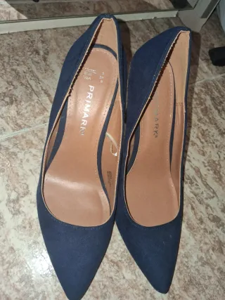 Tacones azul marino de ante