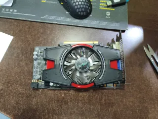 Scheda Grafica Geforce GTX 550 Ti ASUS