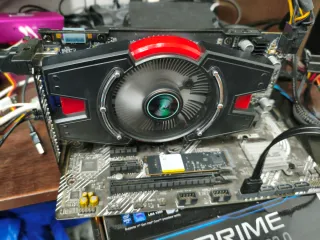 Scheda Grafica Geforce GTX 550 Ti ASUS