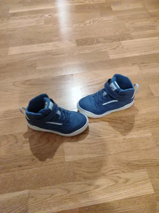 Botas niño azul talla 31