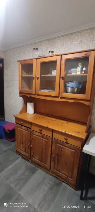 Aparador de cocina de madera