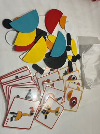 Puzzle de madera con tarjetas