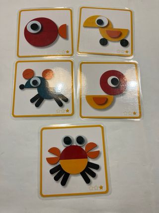 Puzzle de madera con tarjetas