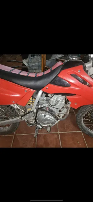 Moto 125cc 4t Enduro Roja Carnet Coche