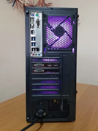 PC Gaming Ryzen 5 2600x 16GB GTX 1060 6GB