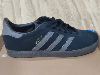 Zapatillas Adidas Gazelle Negras y Grises