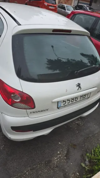 Peugeot 206 2011