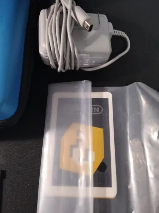 Nintendo 2DS Edizione Mario Kart con accessori