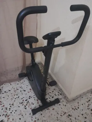 Bicicleta Estática Negra
