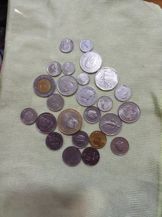 Lote de monedas de diferentes países