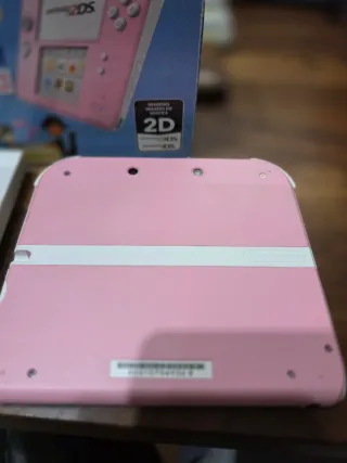 Nintendo 2DS Tomodachi Life Rosa+Bianco