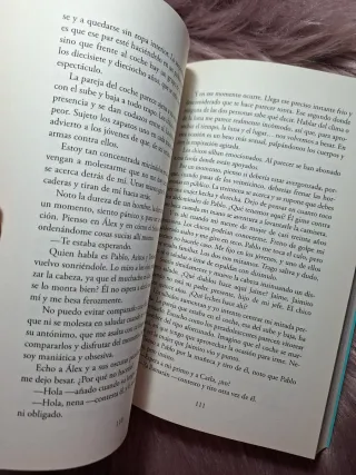 Los chicos guapos no se lo montan bien (Spanish...