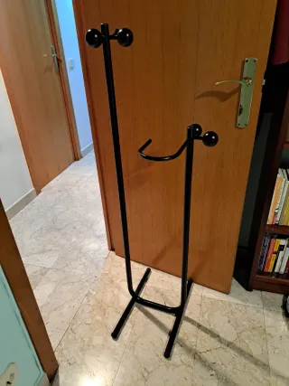 Galan de noche negro metal