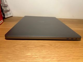 MacBook Pro 15” 2016 Intel Core i7 16 GB RAM 512GB