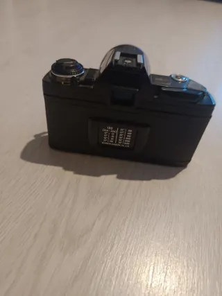 2 Cámara Minolta X-300 + Objetivo