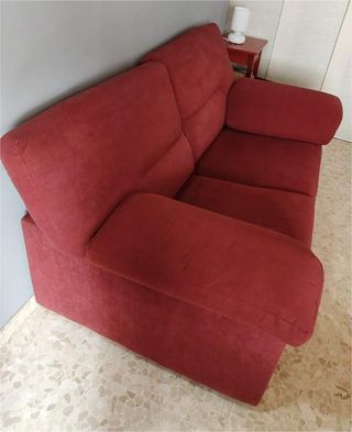 Sofá 2 plazas color vino