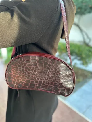 Borsa vintage effetto coccodrillo bordeaux