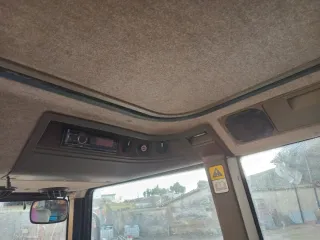 Tractor New Holland con pala Tenias B4