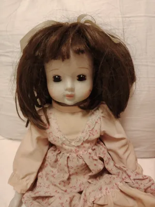 Bambole in porcellana con corpo in stoffa vintage