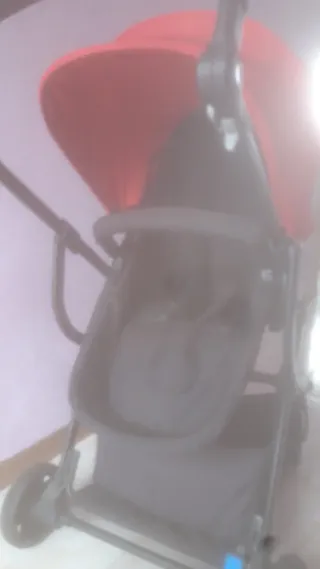 Silla de paseo y capazo para bebé