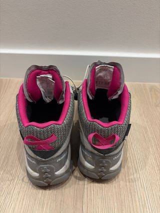 Botas de montaña niña talla 36