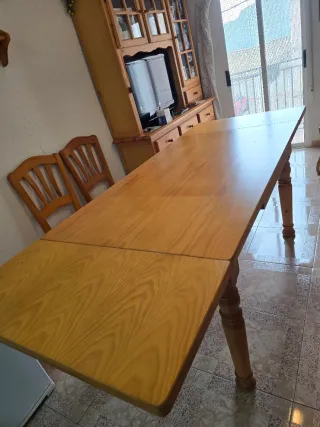 Mesa y 6 Sillas Madera Maciza