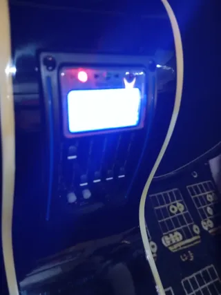 Guitarra Electroacústica Negra