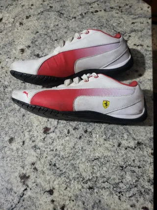 Zapatillas Puma Ferrari Blancas y Rojas