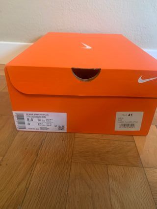 Nike Vomero Plus Hyper Punk