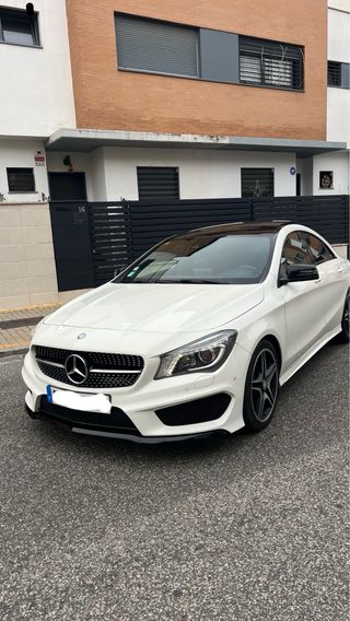 Mercedes-Benz Clase CLA 2015