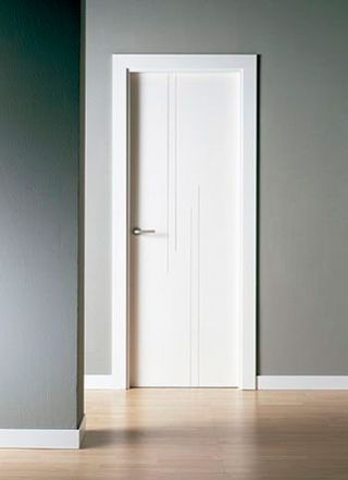 PUERTAS BLANCAS DE PASO