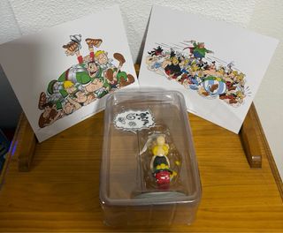 Figura Asterix 15cm + 2 Láminas
