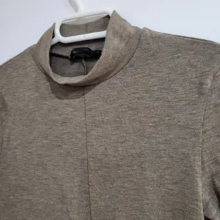 2 Blusas Talla M (Marrón y Morado)