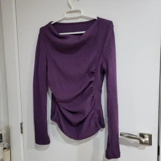 2 Blusas Talla M (Marrón y Morado)