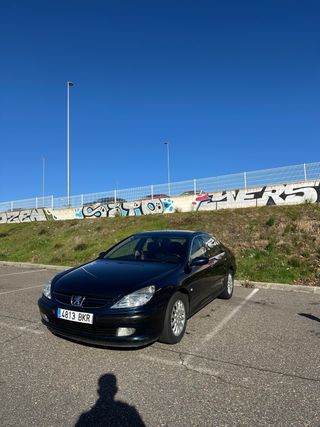 Peugeot 607
