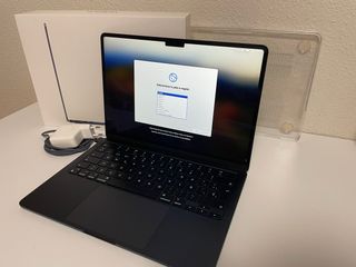 MacBook Air 13,6” M2 8GB RAM 256GB SSD