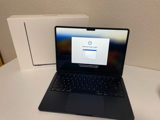 MacBook Air 13,6” M2 8GB RAM 256GB SSD